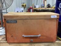 INTERNATIONAL TOOL CHEST W/ CONTENTS (MISSING KEY)