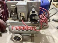 INGERSOLL-RAND SCAMP AIR COMPRESOR