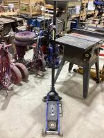 FLOOR JACK W/ STEP HYDRAULIC