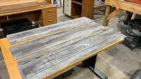 (4) VINYL PLANKS
