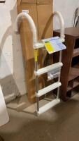 GARELICK BOAT LADDER