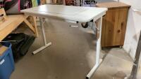 FOLDING & PORTABLE CRAFT TABLE