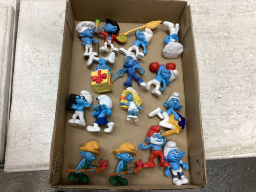 SMURF TOYS