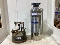 STOVE W/ FIRE EXTINGUISHER (WATER)
