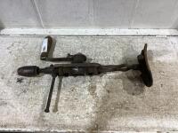 HAND CRANK DRILL