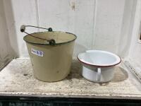 CHAMBER POT W/ BUCKET