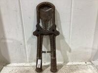 ANTIQUE DEHORNER