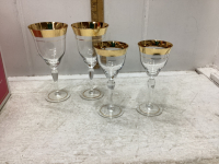WINE GLASSES. FOUR OF EACH SIZE
