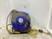 RETRACTABLE EXTENSION REEL 40FT