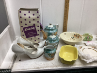 VINTAGE SHOES, TEAPOT W/MATCHING CREAM AND SUGAR