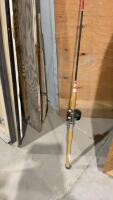 TRUE TEMPER VINTAGE FISHING ROD W/ ZEBCO REEL