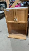 MICROWAVE UPPER CABINET