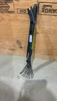 FISKARS PRUNERS & SMALL RAKE