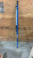 TELESCOPING WAND W/ EAVESTROUGH CLEANER