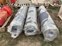 PALLET OF FENCE ROLLS 3PCS 5' 100'