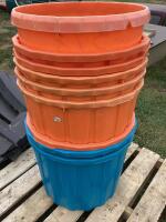PALLET OF MIXED PLASTIC CONTAINERS