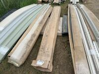 10 bundles of vinyl siding/corners/track