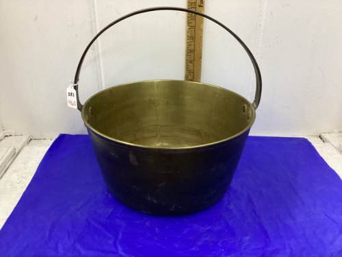 HEAVY BRASS PAIL. 13 1/2 IN ACROSS X 7 IN DEEP