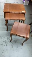 SET OF 3 NESTING TABLES