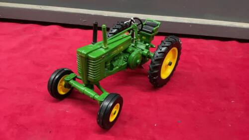 JOHN DEERE MODEL G TRACTOR