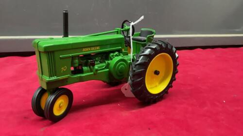 JOHN DEERE 70 POWER STEERING TRACTOR