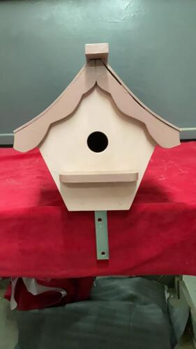 PINK WOODEN BIRD HOUSE W/ MOUNTING BRACKET
