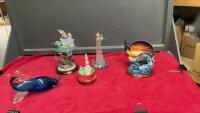 BOX OF ASSORTED GLASSWARE - DOLPHINS