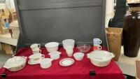 (2) BOXES OF VINTAGE GLASSWARE - PYREX, FIREKING, TERMO-REY PLATES, GE MIXING BOWL, 2 PIREX CASSEROLE DISHES