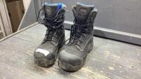 STEEL TOE LINED &ldquo;WORK PRO&rdquo; BOOTS - SIZE 11