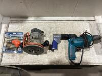 SHOP BOX OF MAKITA DRILL, ROK AIR OPERATED DRILL, ANGLE ADAPTOR METAL GEAR & WOOD ROUTER
