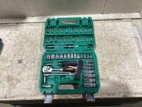 SOCKET SET (INCOMPLETE)