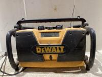 DEWALT RADIO