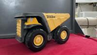 LARGE TONKA DUMP TRUCK