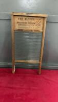 WESTERN BROOM & WOODENWARE WASHBOARD