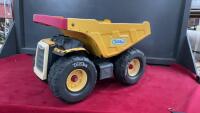 LARGE TONKA DUMP TRUCK
