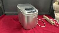 RCA ICE CUBE MAKER