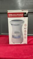 OMAGE WIRELESS SPEAKER INDOOR/OUTDOOR W/ ATTACHED SOLAR PANEL
