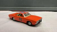 ERTL DI-CAST GENERAL LEE COLLECTOR CAR