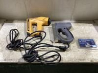 SHOP BAG W/ (2) CORDED STAPLER/NAIL GUNS W/ 3/8" STAPLE SET