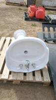 Pedestal Sink