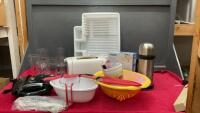 BOX OF ASSORTED HOUSEHOLD ITEMS - BABY MONITORS, DISH DRYING RACK, MEASURING CUPS, STRAINERS, ASSORTED CUPS, TOASTER, ETC.