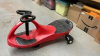 RED & BLACK WIGGLE/PLASMA CAR