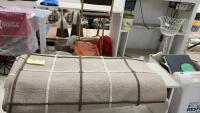 WOOL AREA CARPET