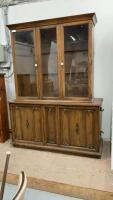 PEPPLERS FINE FURNITURE 2 PIECE CHINA CABINET