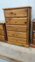 5 DRAWER WOODEN DRESSER