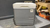 IGLOO 12V COOLER