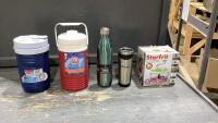 BOX W/2 WATER JUGS, GO CUP, WATER BOTTLE, STARFRIT FOOD PROCESSOR