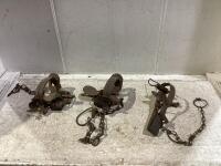 SHOP BOX OF MIXED TRAPS