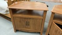 CORNER CABINET W/ 1 CABINET AND 1 SHELF