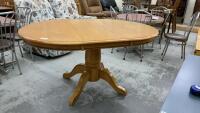 OAK PEDESTAL TABLE